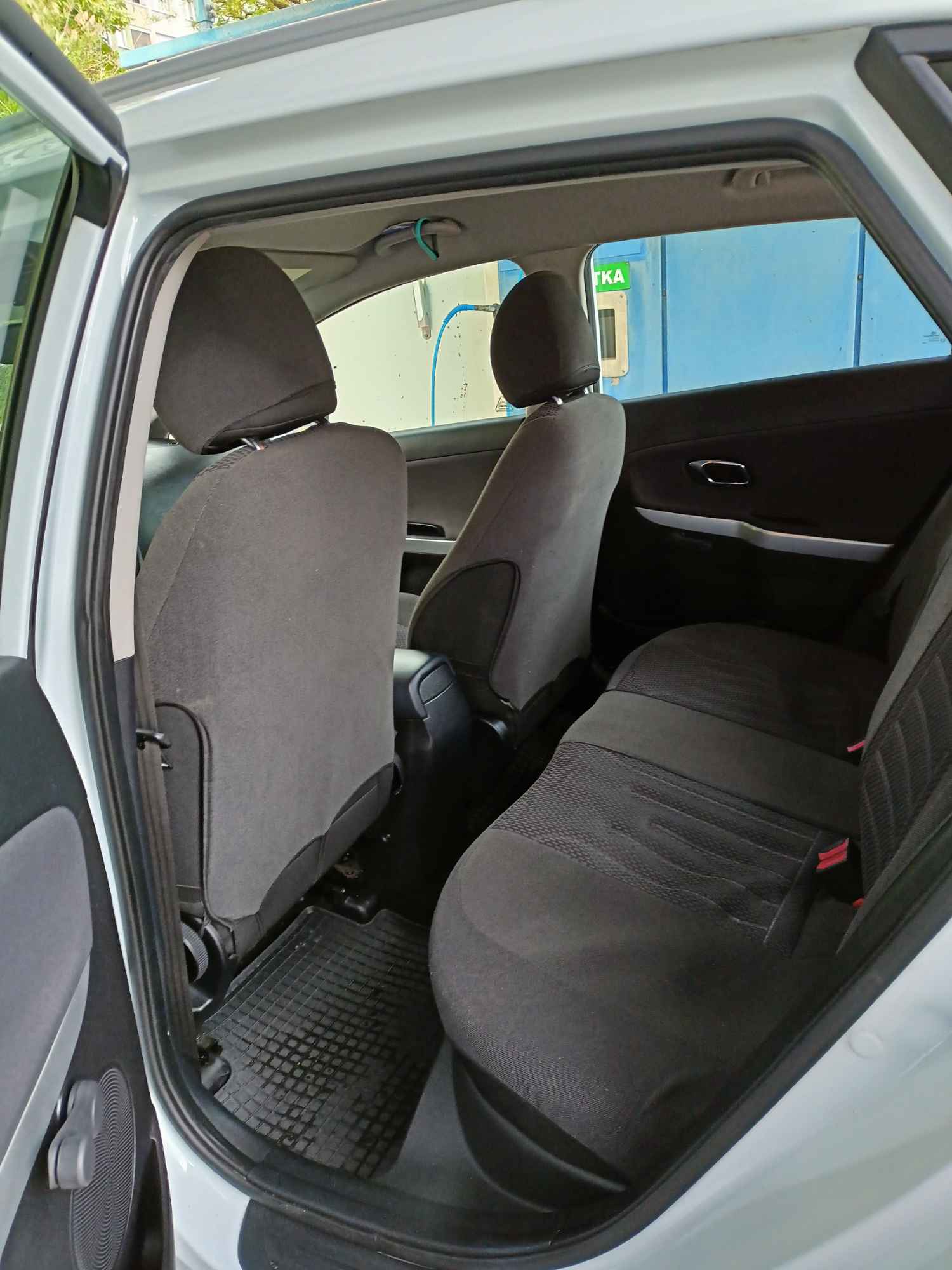 KIA CEED KOMBI 1.6 DOHC 135KM 99 KW 2015 Stan bardzo dobry Krzyki - zdjęcie 7