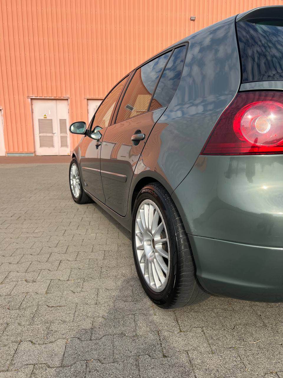 Sprzedam VW golf 5 bluemotion z silnikiem 1.9tdi 105KM Szczecin - zdjęcie 6