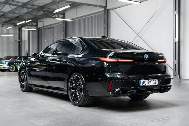 BMW M760 Gwarancja 01.2029. Pełne wyposażenie. PPF. TV. Gran Lusso. Węgrzce - zdjęcie 9