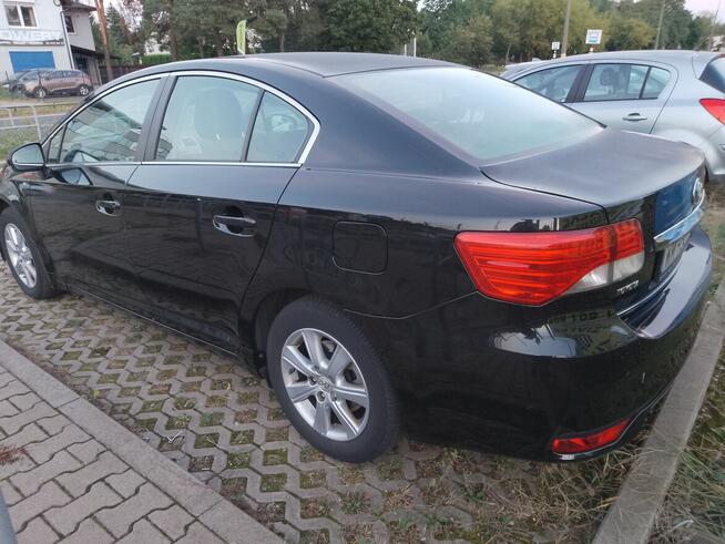 Toyota Avensis sedan 2.0 D4D SOL Warszawa - zdjęcie 5