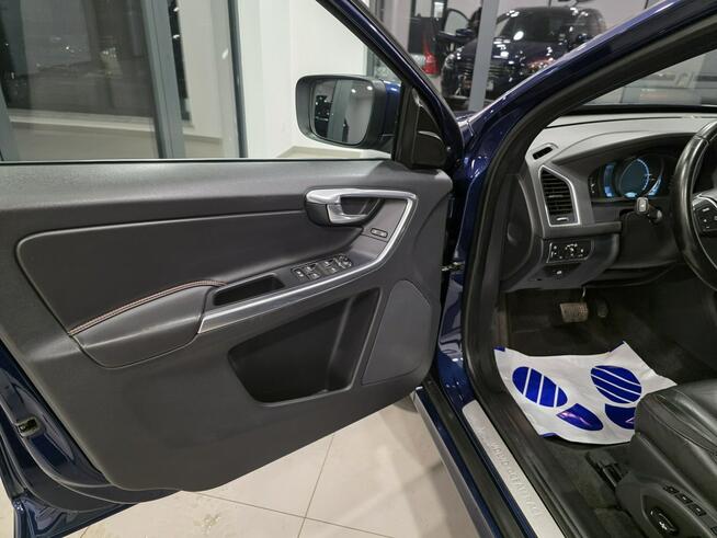 Volvo XC 60 Ocean Race /  Automat/ D3 / FULL LED / wzorowy stan Korczyna - zdjęcie 11