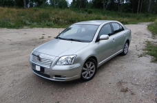 toyota avensis sedan Gołdap - zdjęcie 1