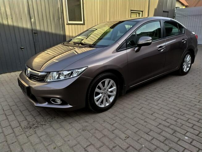 Honda Civic 1.8 Benzyna Grzane Fotele Hak Zarejestrowany Strzała - zdjęcie 3