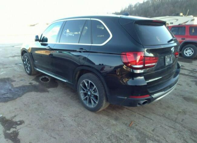 BMW X5 2017, 3.0L, 4x4, porysowany lakier Warszawa - zdjęcie 3