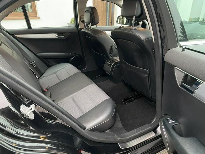 Mercedes C 200 Bardzo zadbana - 100% oryginalny przebieg Poznań - zdjęcie 6