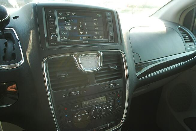 Chrysler Town &amp; Country. 3,6 benzyna / gaz LPG Słupsk - zdjęcie 9