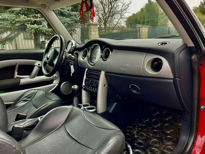 Śliczny.Zadbany.Mini.Cooper.R50.1.6.Benz.150Tys.Prz.2003 r. Zduńska Wola - zdjęcie 11