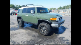FJ CRUISER / 4x4 / 4.0 V6