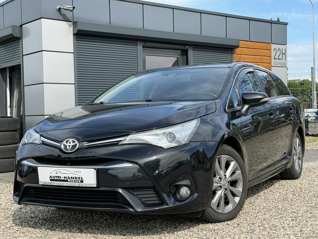 Toyota Avensis 2.0D4D Białogard - zdjęcie 1