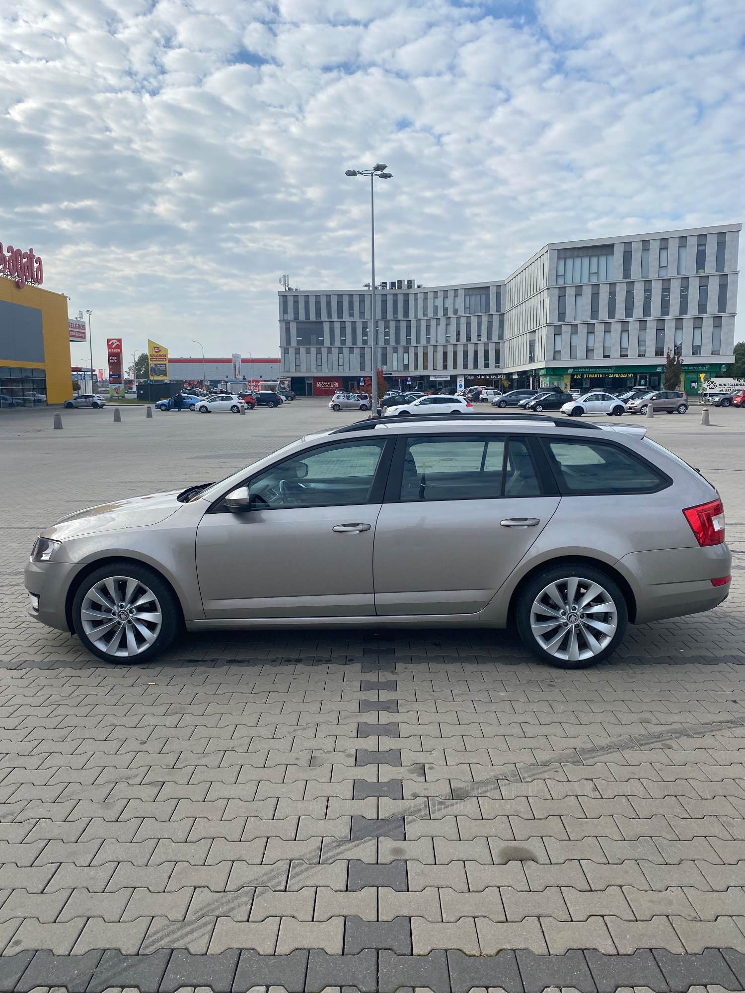 Skoda Octavia 3 III 2013 1.6TDI 105KM Kombi Chełm - zdjęcie 6