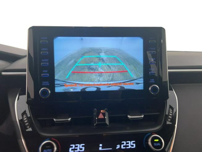 Toyota Corolla 1.5 Comfort Sedan Warszawa - zdjęcie 12