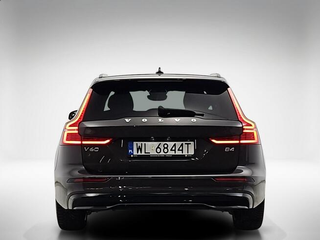 Volvo V60 B4 D Plus Dark aut ! Z Polskiego Salonu ! Faktura VAT ! Warszawa - zdjęcie 4