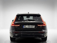 Volvo V60 B4 D Plus Dark aut ! Z Polskiego Salonu ! Faktura VAT ! Warszawa - zdjęcie 4