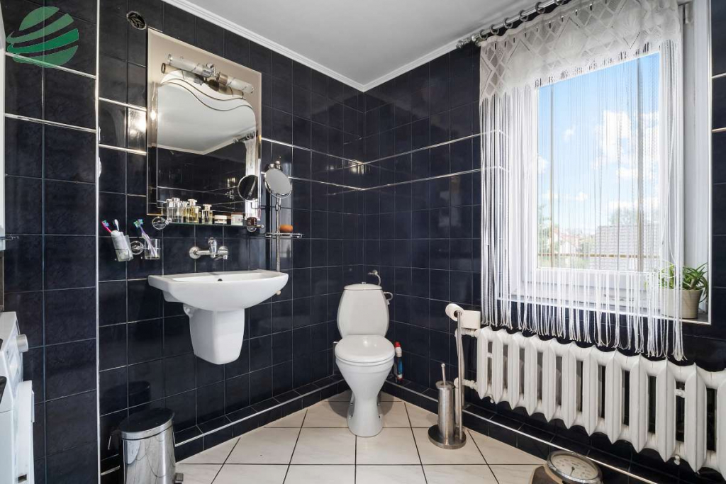 Dom jednorodzinny z niezależnym mieszkaniem i budy Darłowo - zdjęcie 11