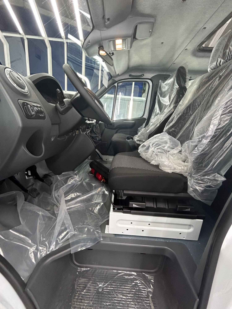 Wywrotka 3.5t - 4x2 Głogoczów - zdjęcie 4