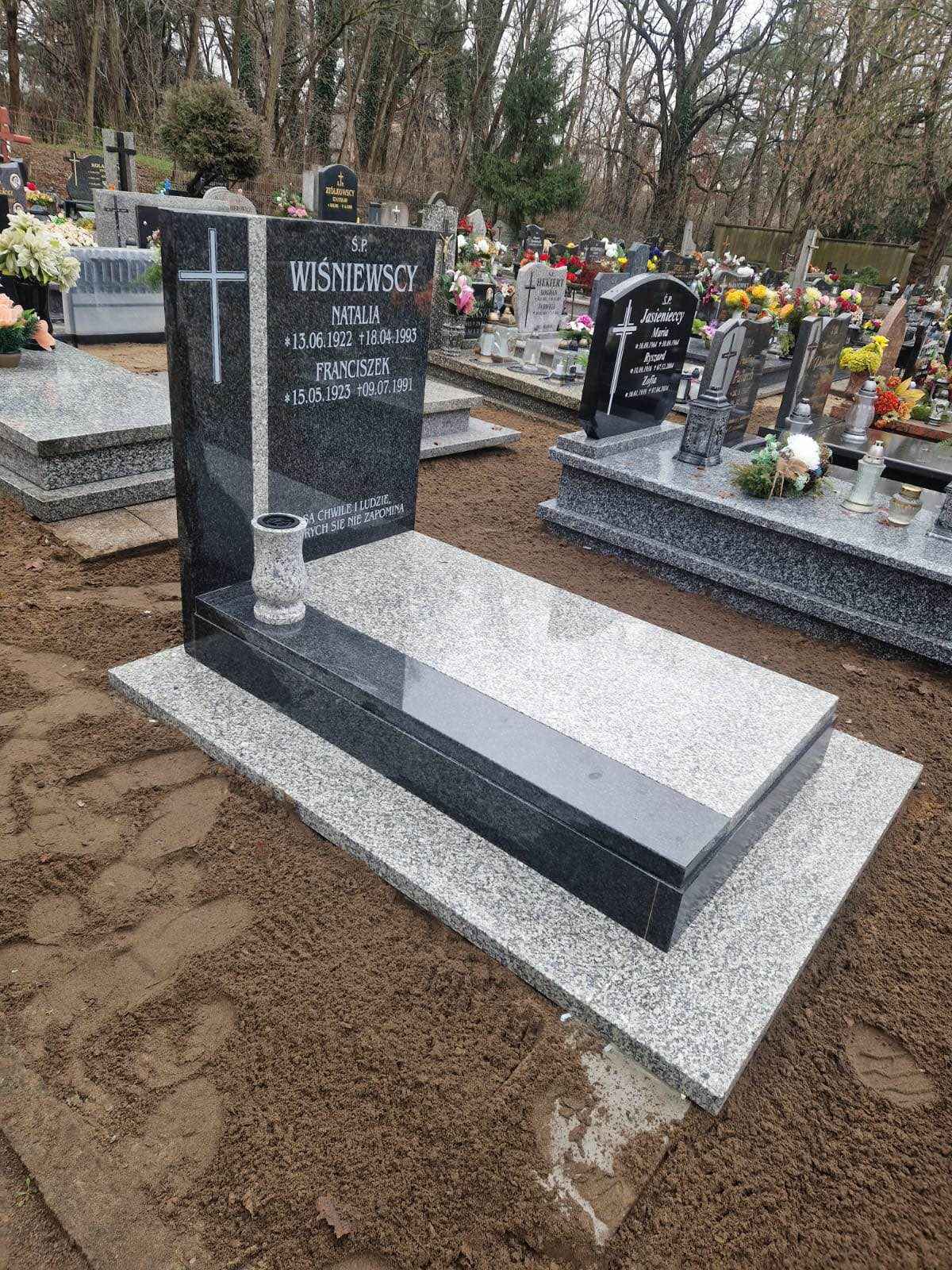 Nagrobki granitowe pomniki Żołędowo - zdjęcie 1