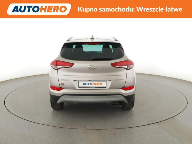 Hyundai Tucson navi kamera man ual pdc auto klima Warszawa - zdjęcie 6