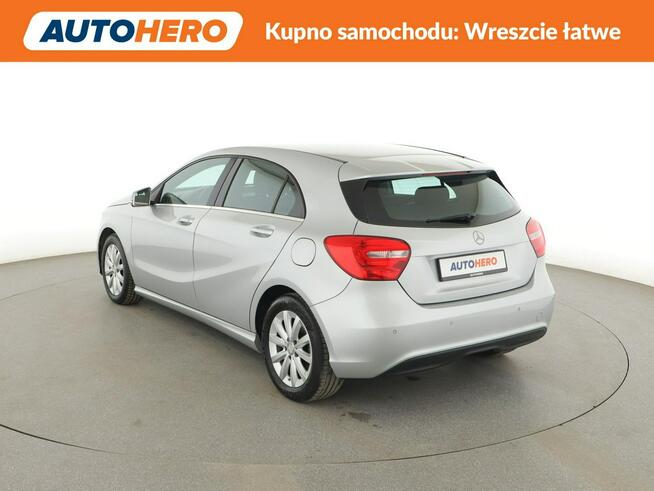 Mercedes A 180 automat skóra navi PDC grzane fotele tempomat Warszawa - zdjęcie 4