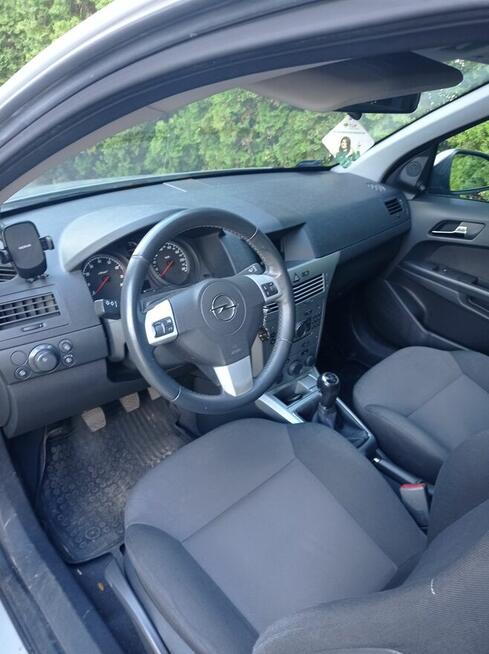 Sprzedam Opel Astra III 2011r Włocławek - zdjęcie 5