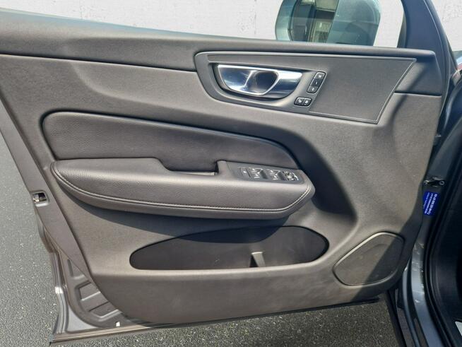 Volvo XC 60 B4 D AWD Inscription! Z Polskiego Salonu! Faktura VAT! Warszawa - zdjęcie 10