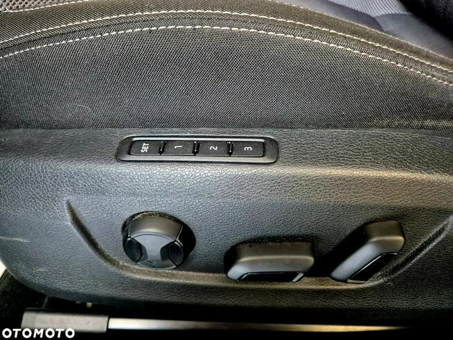 Škoda Superb Kraków - zdjęcie 12