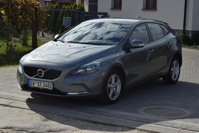 Volvo V40 2.0D 2016r Navi Oryginalny Lakier Sprowadzony Opłacony Majdan Sieniawski - zdjęcie 1