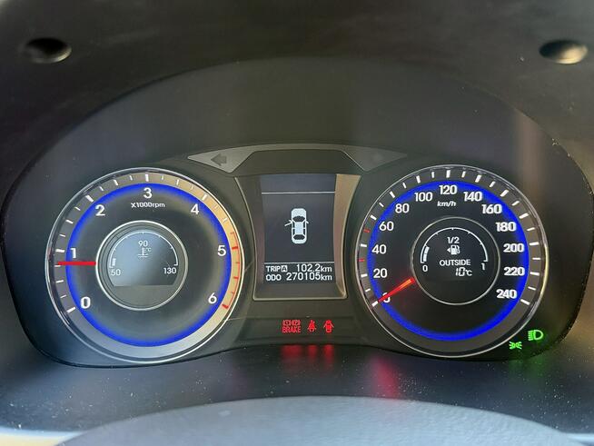 Hyundai i40 CW 1.7CRDi 136KM/Premium/Led/Tempomat/Alu16/SerwisASO Węgrów - zdjęcie 12