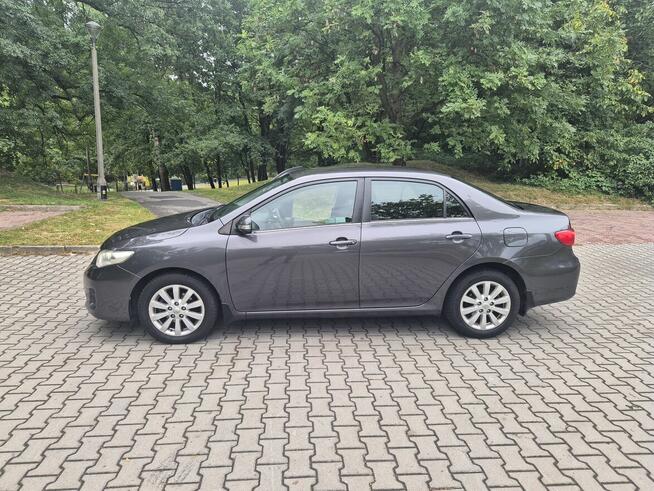 Toyota Corolla 1.6 2011 rok Kraków - zdjęcie 2