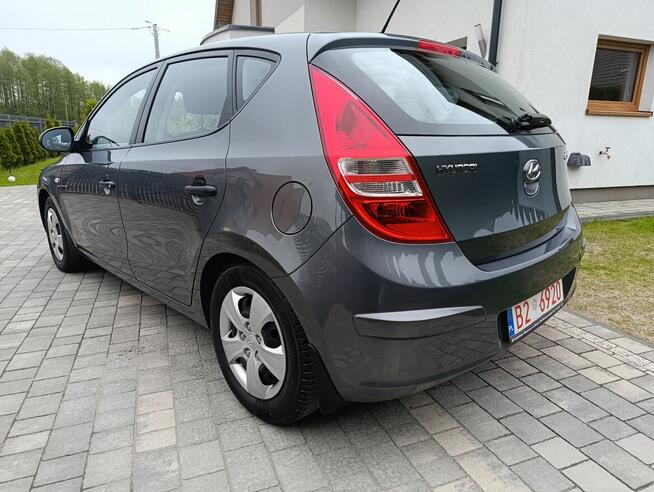 Hyundai i30 benzyna Konarzyce - zdjęcie 11