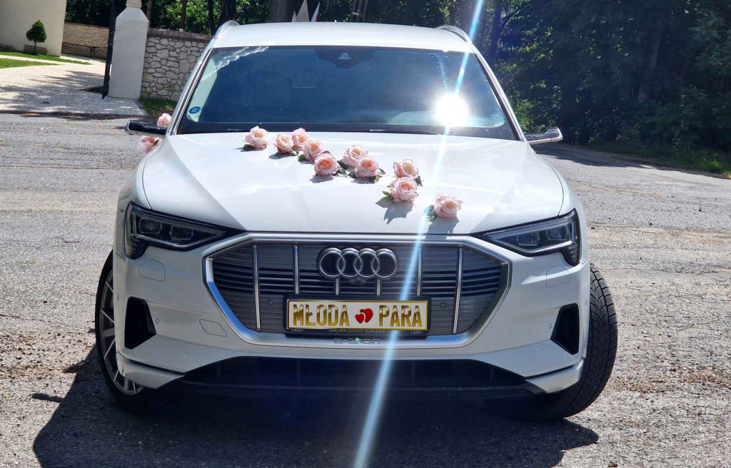 WOLNE TERMINY samochód do ślubu białe AUDI Q8 elektryczny moc 408 KM Śródmieście - zdjęcie 2