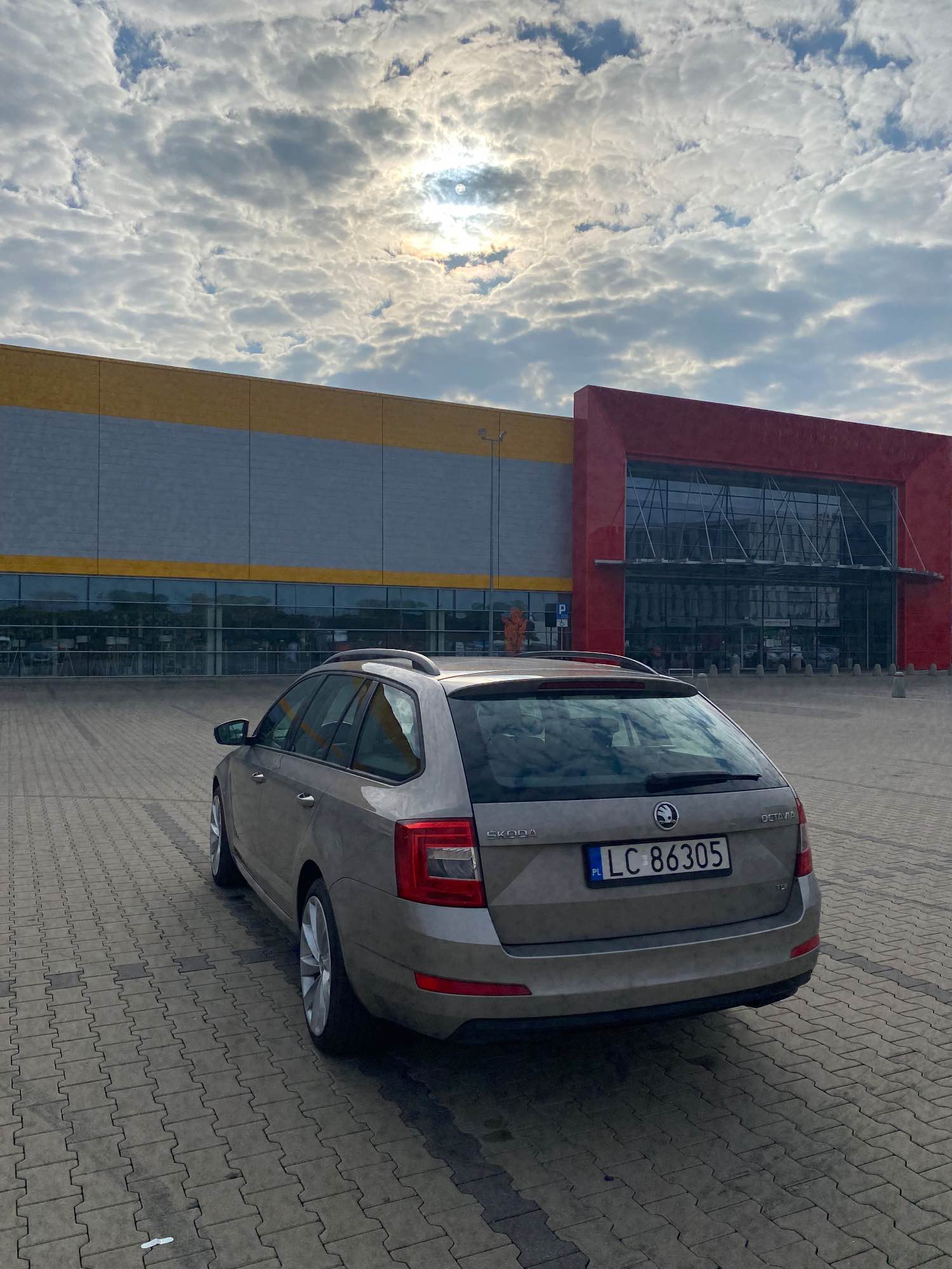 Skoda Octavia 3 III 2013 1.6TDI 105KM Kombi Chełm - zdjęcie 10