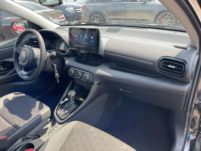 Toyota Yaris 125KM Automat Kamera Podgrzewane fotele Gliwice - zdjęcie 11
