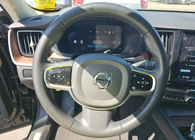 Volvo XC 60 Bogata wersja wyposażenia / AWD / B5 / niski przebieg Białystok - zdjęcie 8