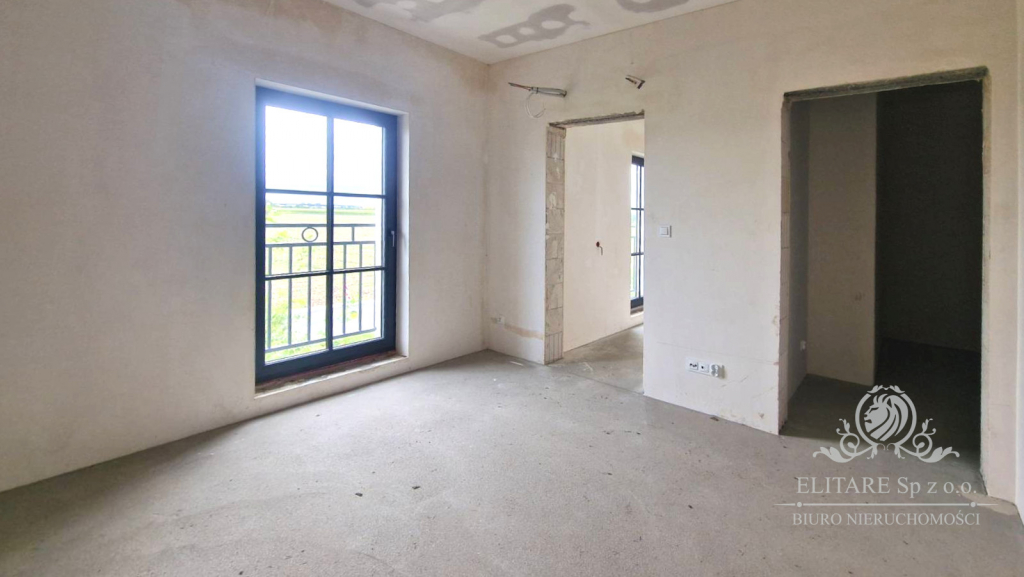 REZERWACJA - WILLOWY DOM Z OGRODEM I GARAŻEM/Cesarzowice Cesarzowice - zdjęcie 10