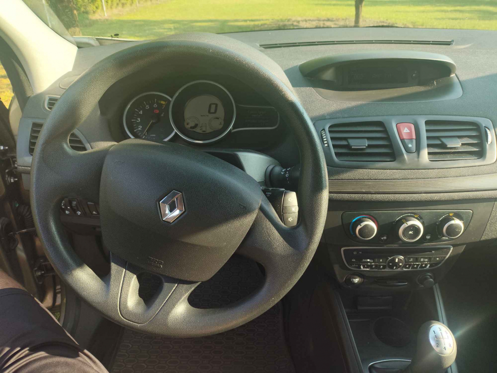 Renault Megane III 1,6 16V Benzyna Kielce - zdjęcie 7