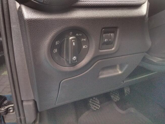 Škoda Fabia 1.0 MPI 80KM selection smartlink led tempomat fv23% Tychy - zdjęcie 12