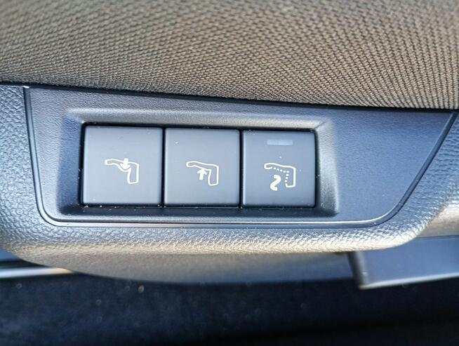 Peugeot 208 GT Hybrid 1.2 145 KM automat Piła - zdjęcie 11