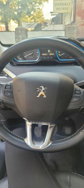 Sprzedam Auto Peugeot 2008 49,900tys. navi panorama kamera Gorzów Wielkopolski - zdjęcie 6