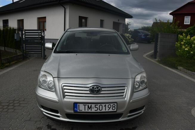 Toyota Avensis 2.0D Sprawna klima 260TYS Km Stan Bardzo Dobry Majdan Sieniawski - zdjęcie 4