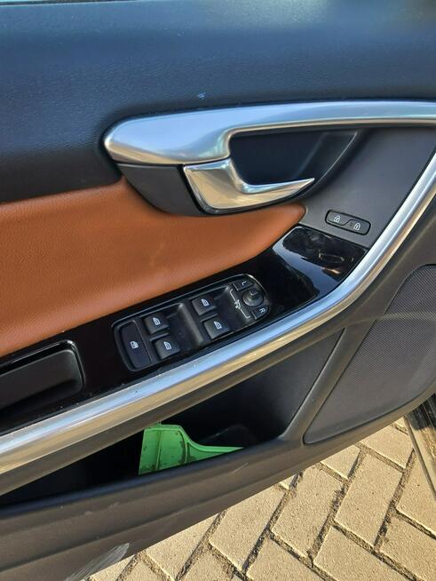 Volvo S60 2,0Turbo Benz. Skóry.Automat.Xenon.Szyberdach.SERWIS. Kutno - zdjęcie 11