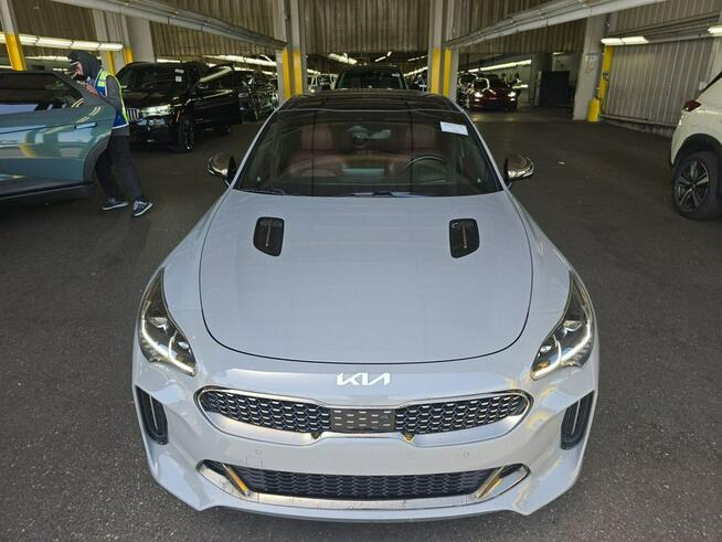 Kia Stinger NAJWYŻSZA WERSJA WYPOSAŻENIA / niski przebieg / automat Wrocław - zdjęcie 2