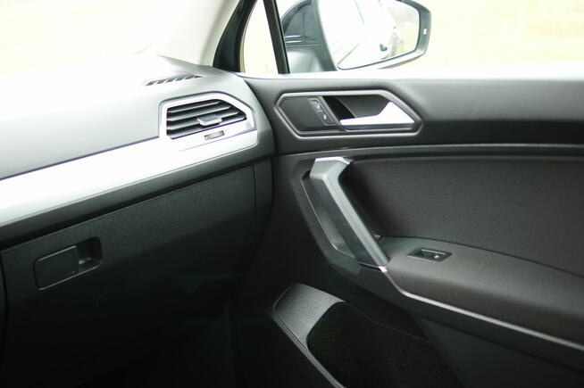 Volkswagen Tiguan all Space 2020r automat 4x4 tsi Nowa Ruda - zdjęcie 11