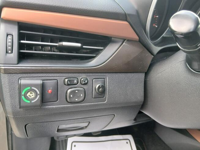 Toyota Avensis 1.8 Valvematic 147 KM, LPG, Premium, Krajowa Łódź - zdjęcie 10