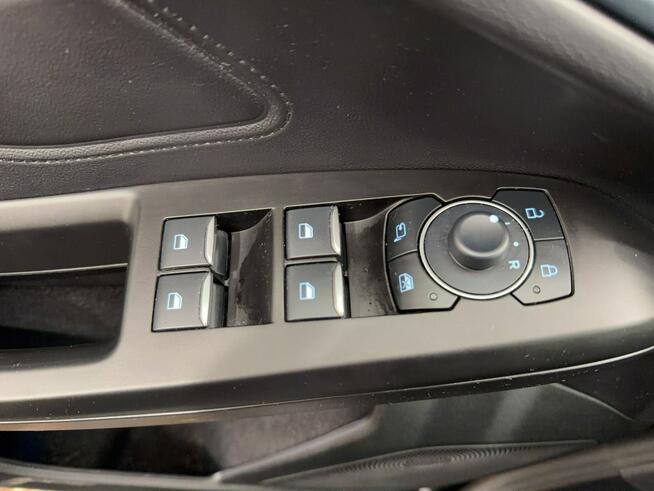 Ford Focus 1.5 EcoBlue Active X aut Kombi Warszawa - zdjęcie 11