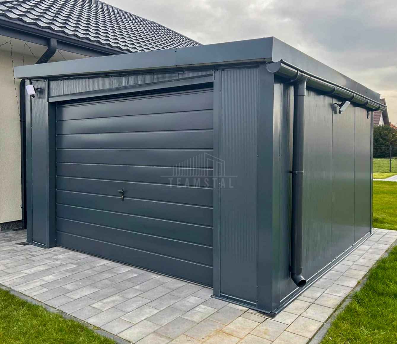 Garaż płyta warstwowa 4x4  Antracyt  Dach spad w prawo TS1237 Tarnów - zdjęcie 6