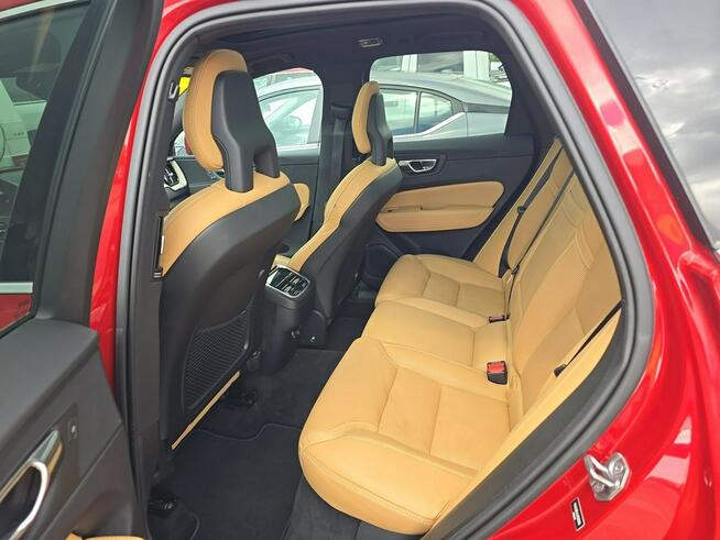 Volvo XC 60 INSCRIPTION / 4x4 / niski przebieg Warszawa - zdjęcie 11