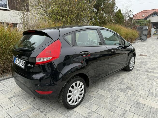 Ford Fiesta jak nowa !!! Niski oryginalny przebieg !!! Poznań - zdjęcie 5