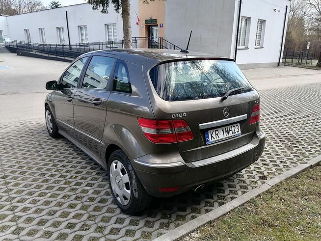 Mercedes W245 Diesel z polskiego salonu Kazimierza Wielka - zdjęcie 5