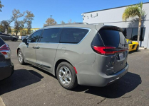 Chrysler Pacifica LIMITED / Benzyna / niski przebieg Tarnów - zdjęcie 4