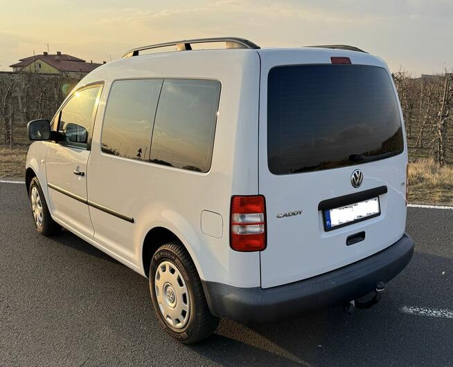 VW Caddy 1,6 TDI 75 KM 5-Osobowy faktura Grójec - zdjęcie 8